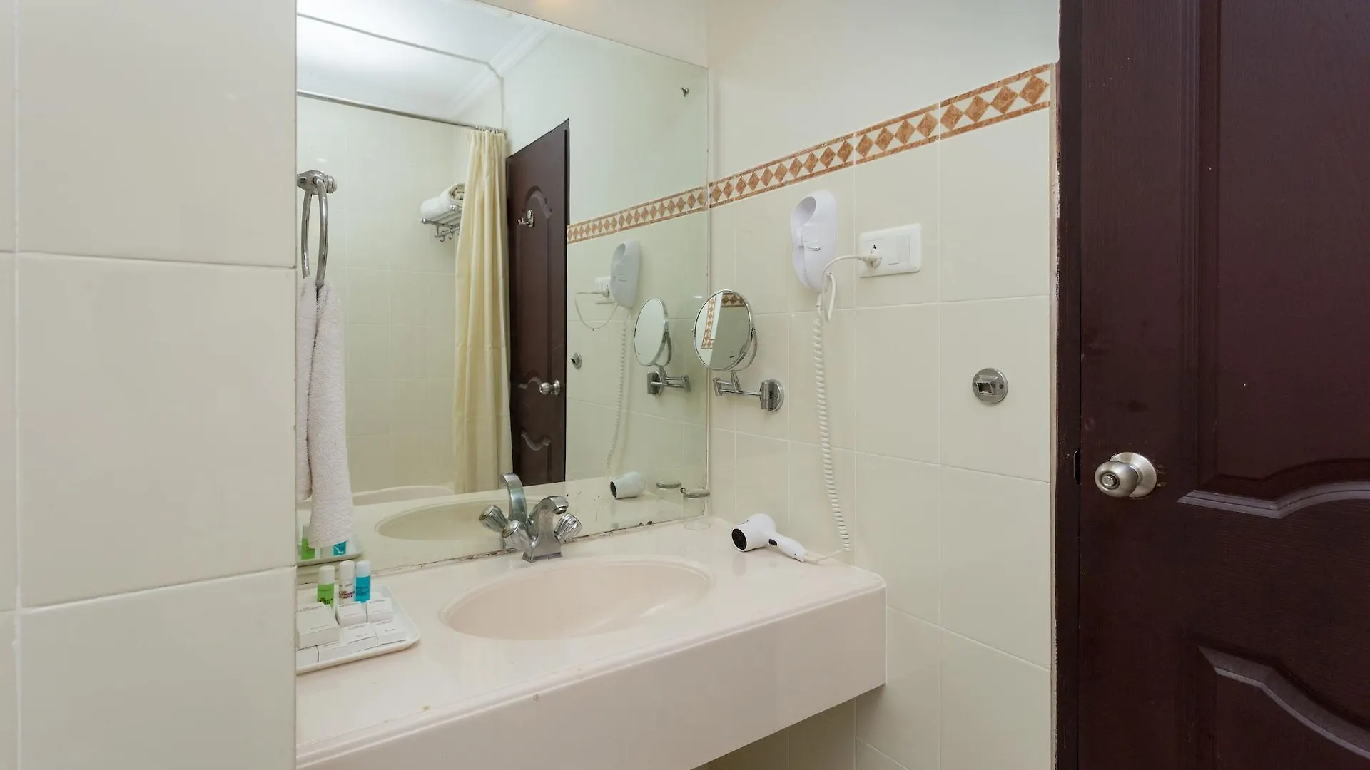 ****  The Windsor Castle Otel Kottayam Hindistan