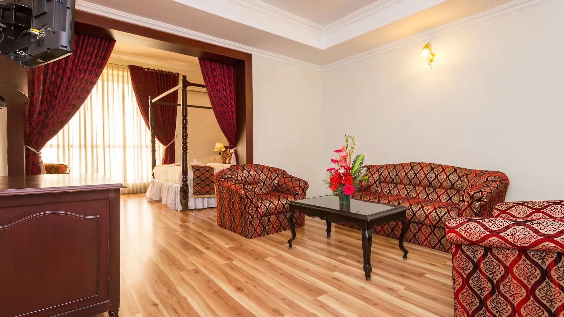 The Windsor Castle Otel Kottayam 4*,  Hindistan