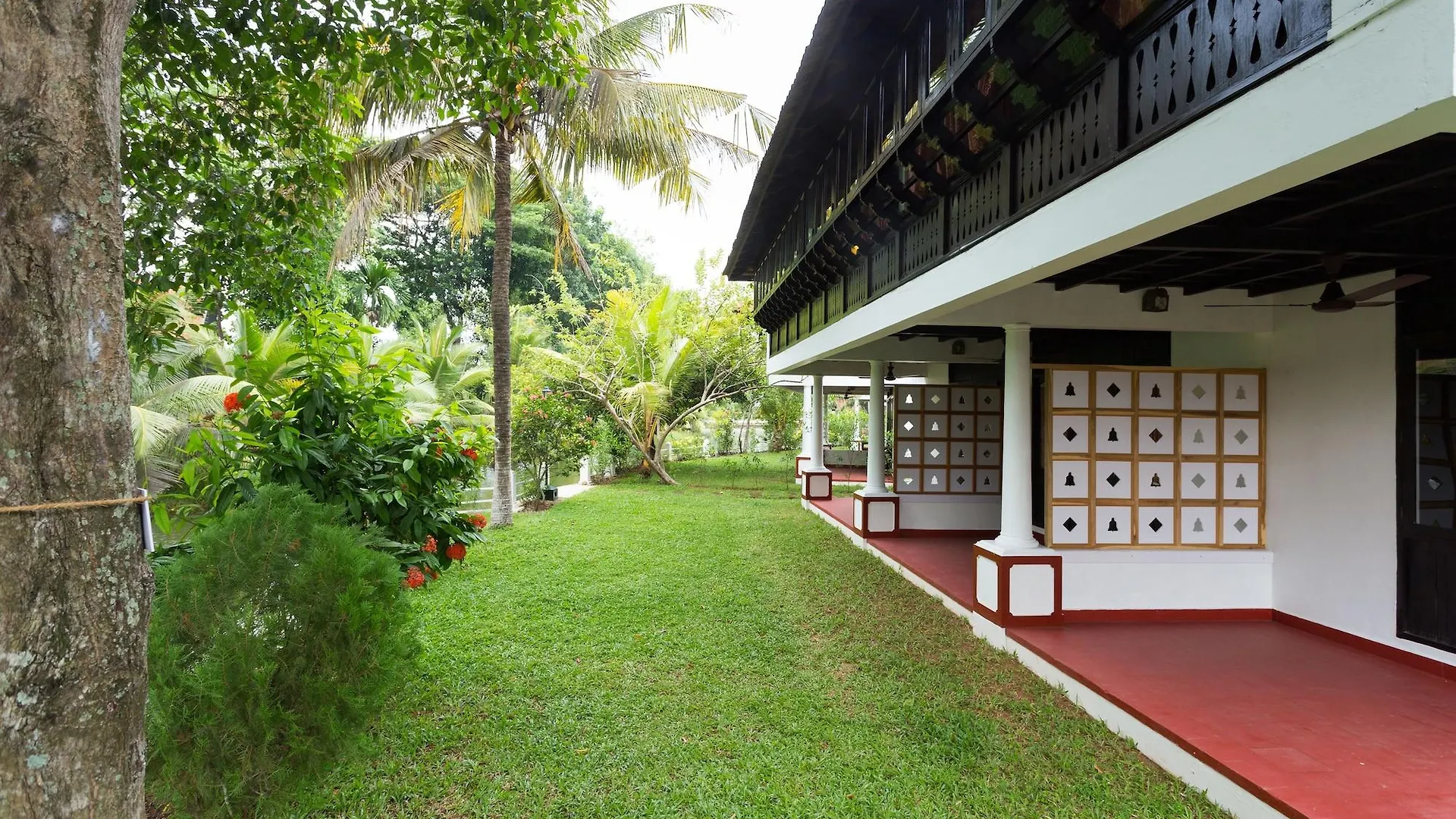 The Windsor Castle Otel Kottayam
