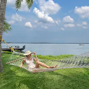 Kumarakom Lake Resort ***** Кумараком