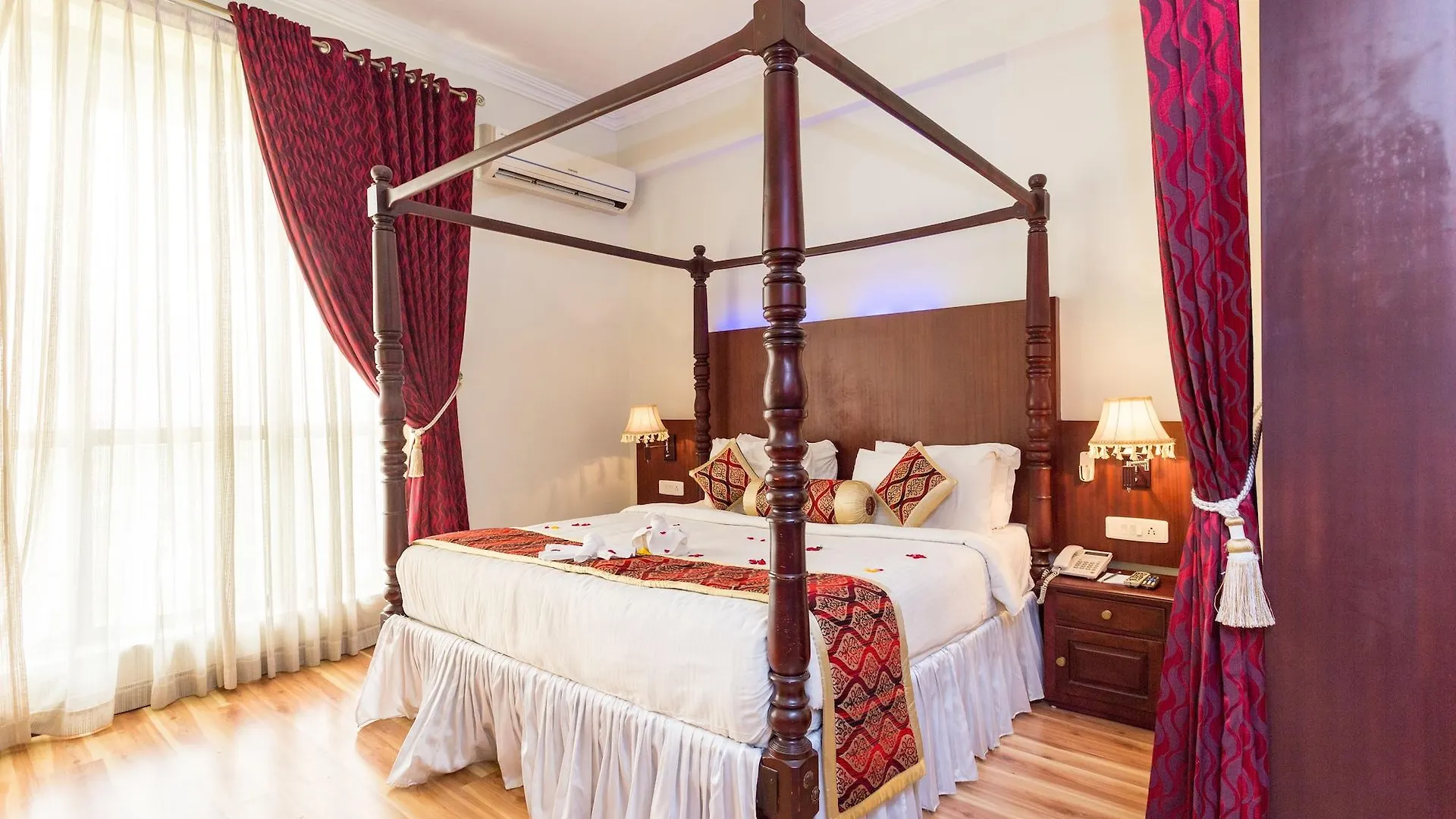 The Windsor Castle Hotel Kottayam