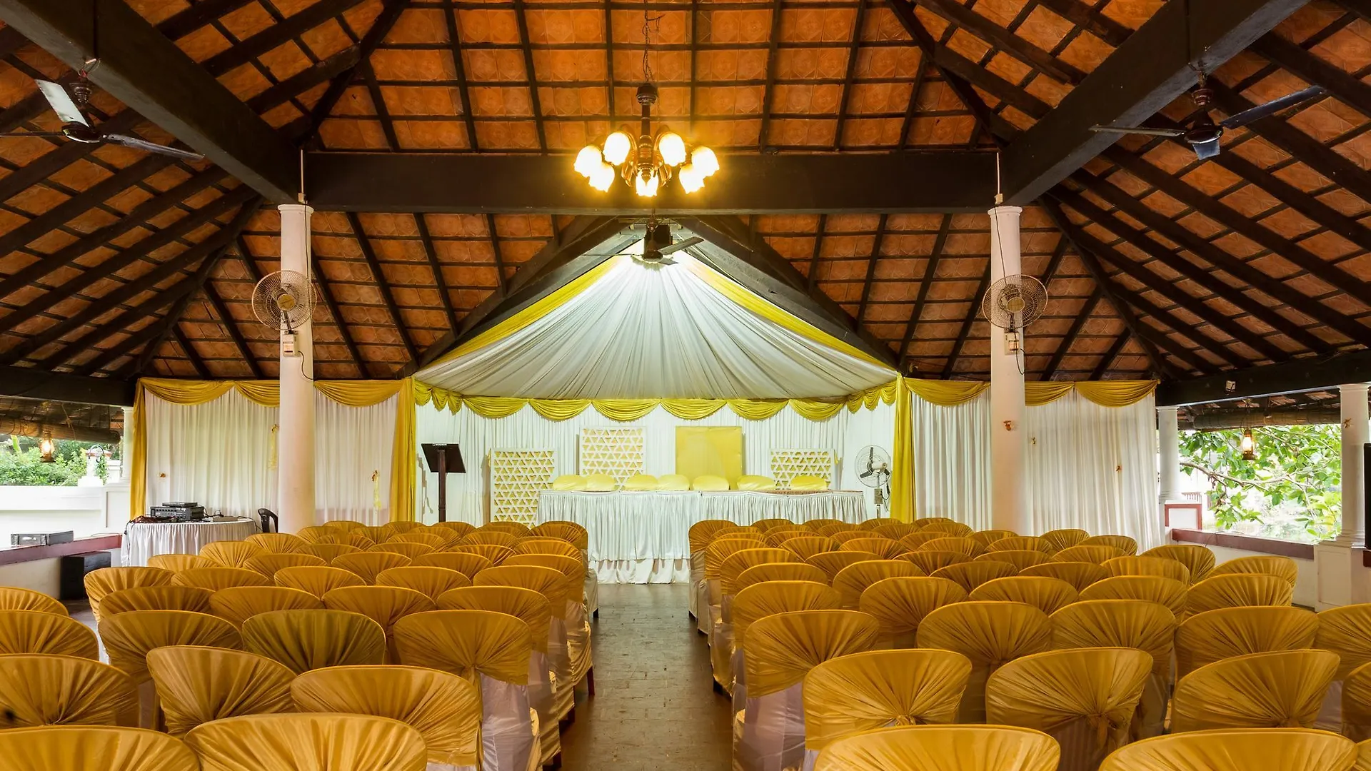 The Windsor Castle Hotel Kottayam